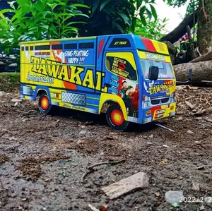 manian anak truk oleng kece Cowok Beraneka warna Set Hadiah Mainan Miniatur Truck Toy mobil