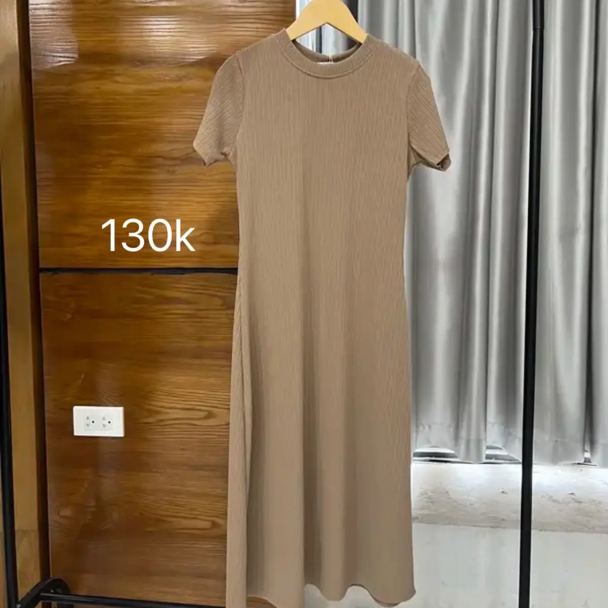 Váy body màu nâu dáng dài