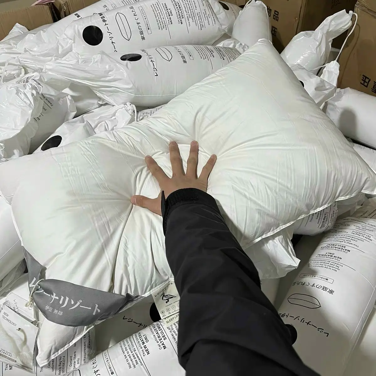 RUỘT GỐI LÔNG VŨ NHÂN TÂO  XUẤT NHẬT Có thể giặt gối  ôm