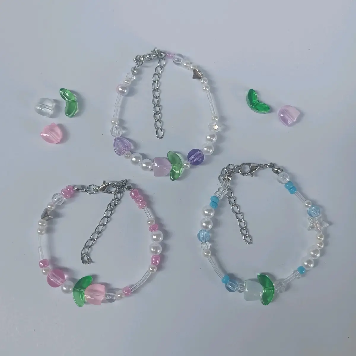 Beads Bracelets Tulips/ Gelang Manik Rantai