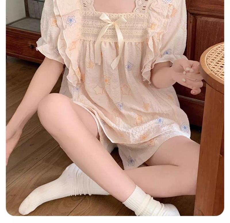 Product Introduction of Bộ đồ ngủ bằng vải bông mùa hè của phụ nữ Dễ thương Patrick Ngôi sao ngắn tay ren trang trí bong bóng Nếp nhăn Mục vụ Loungewear hai mảnh Áo 7