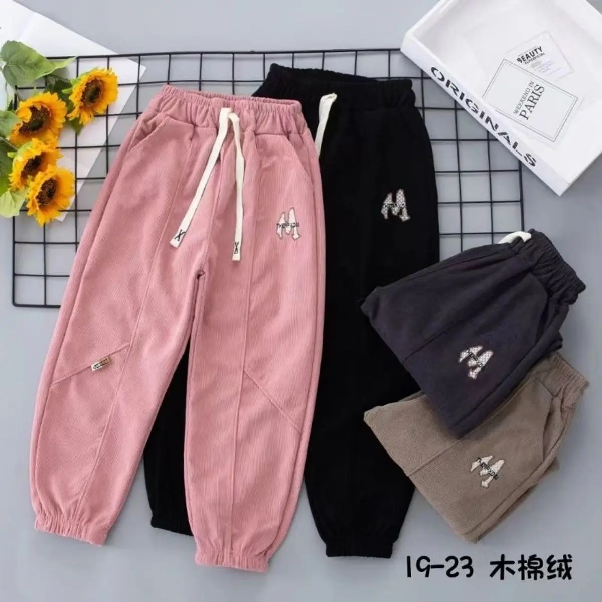 Quần Nhung Tăm Mịn Cao Cấp Phong Cách Cho BÉ Trai Và BÉ Gái bền đẹp, mặc mát lên form chuẩn