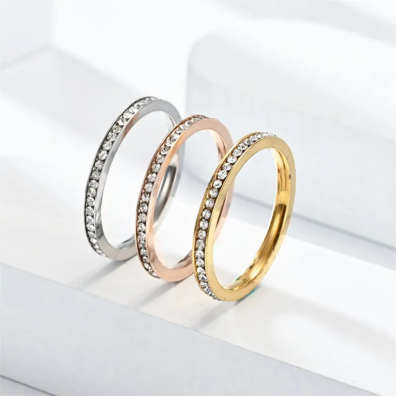 Fashion Simple Beautiful Inlaid  Rings  Shiny Finger Ring For Women Men Light Luxury Couple Rings