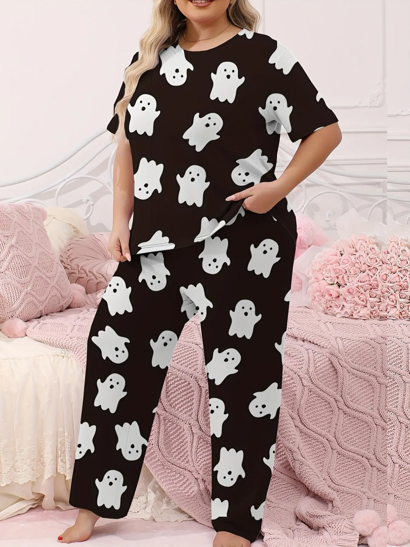 【plus Size】 Two-piece Set Halloween Themed Ghost Print Tee & Elastic Waist Pants Pyjama, Casual Comfy Round Neck Short Sleeve T-shirt & Trousers Set, Women's Sleepwear for All Seasons
