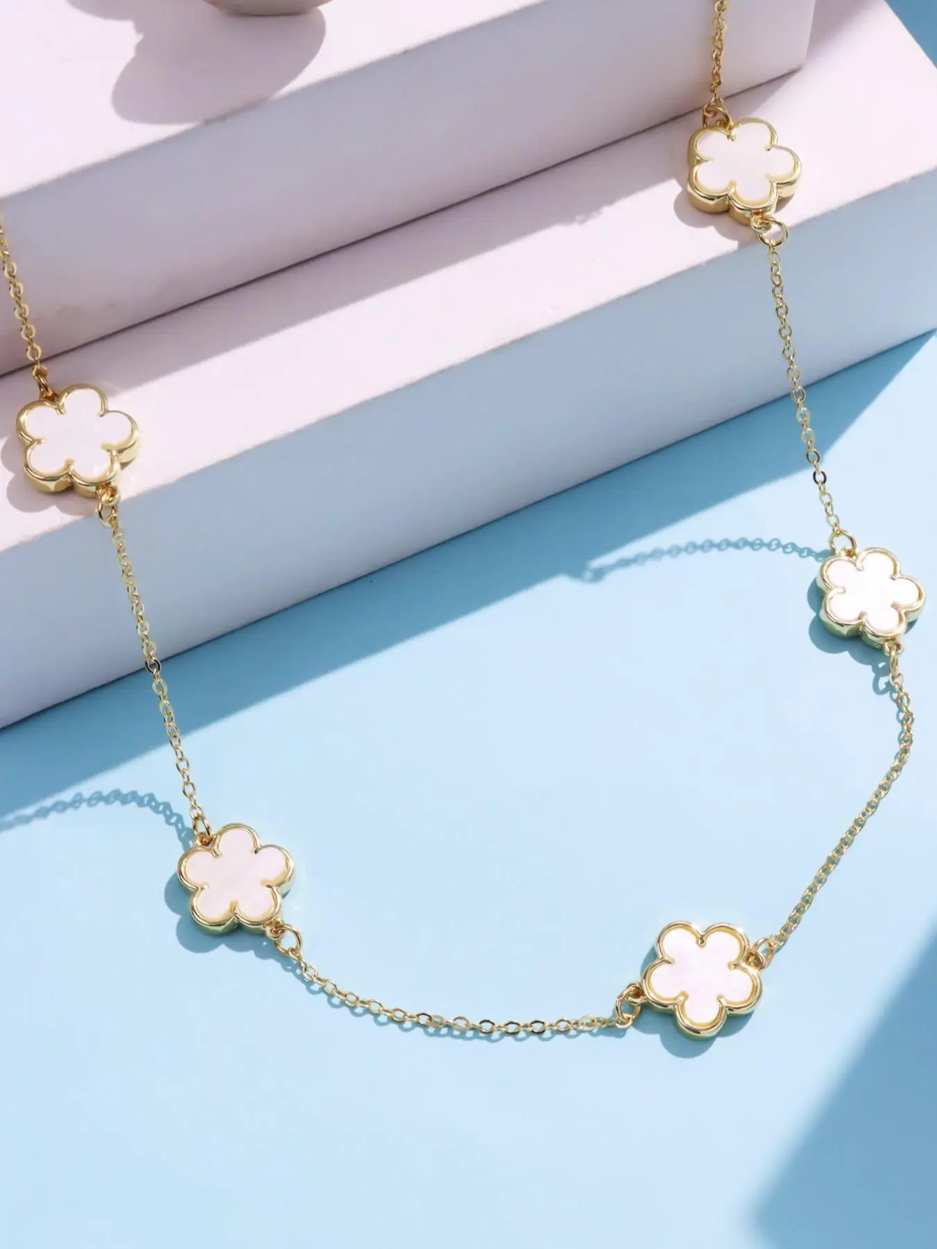 Elegant Five-petal Flower Design Pendant Necklace For Women For Gift, Clavicle Chain Necklace, Girl's Temperament All-match Accessory