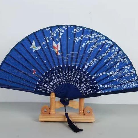 Quạt Cổ Trang Quạt Cầm Tay Bằng Vải Lụa Thân Tre Decor Trang Trí Nhà Decor Phòng