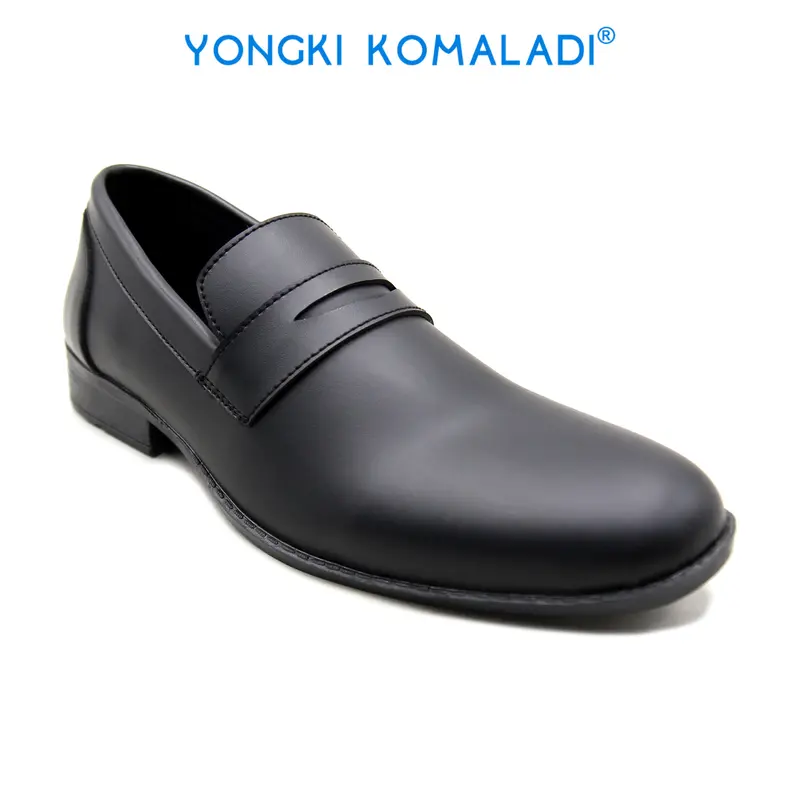 [ ORIGINAL ] YONGKI KOMALADI PANTOFEL OL-AD11287-22 HITAM Shoes 0