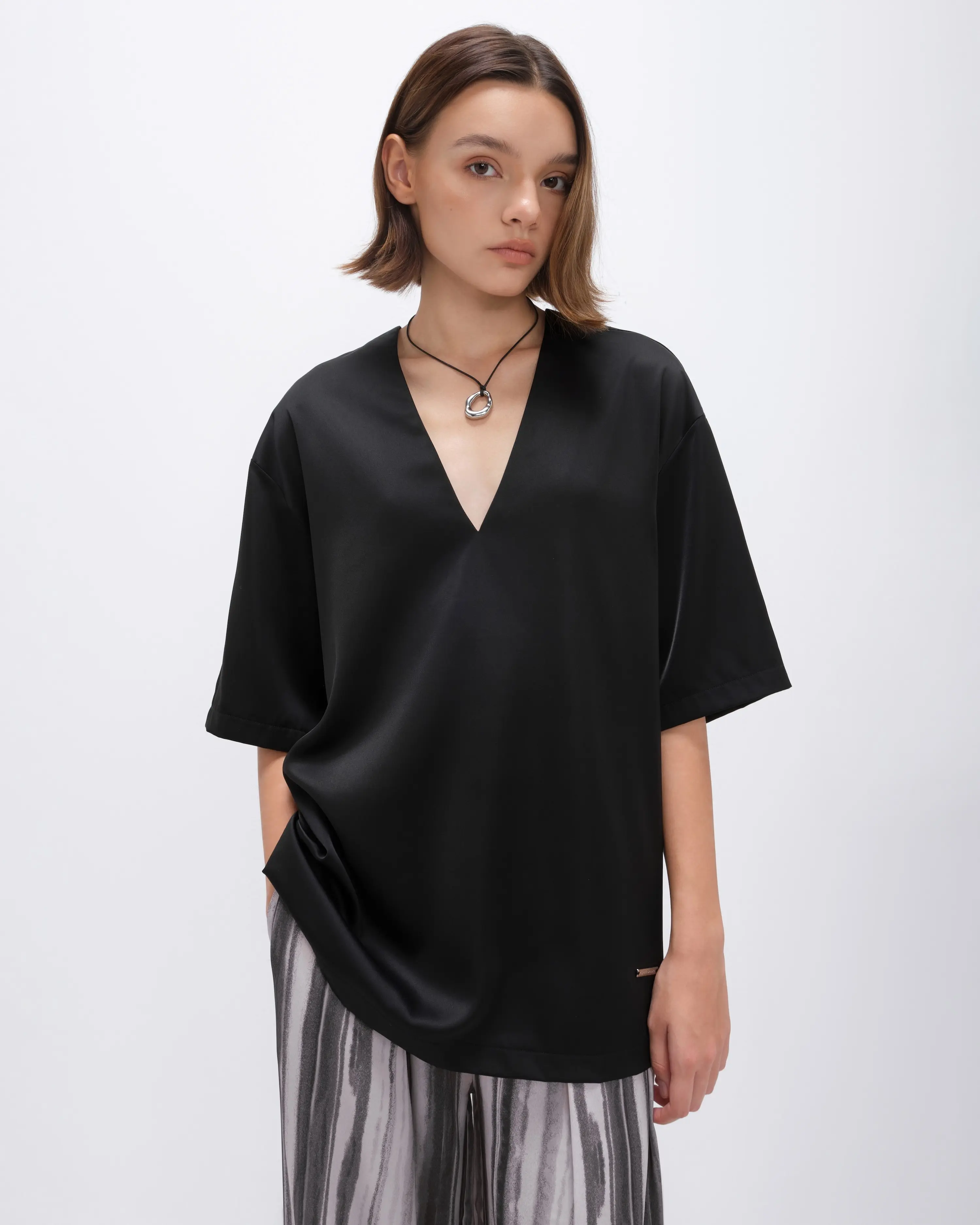 HIGHCHIC - MOLLE TOP - Áo lụa nữ - Áo lụa thiết kế sang trọng Women Sơ Mi Shirt