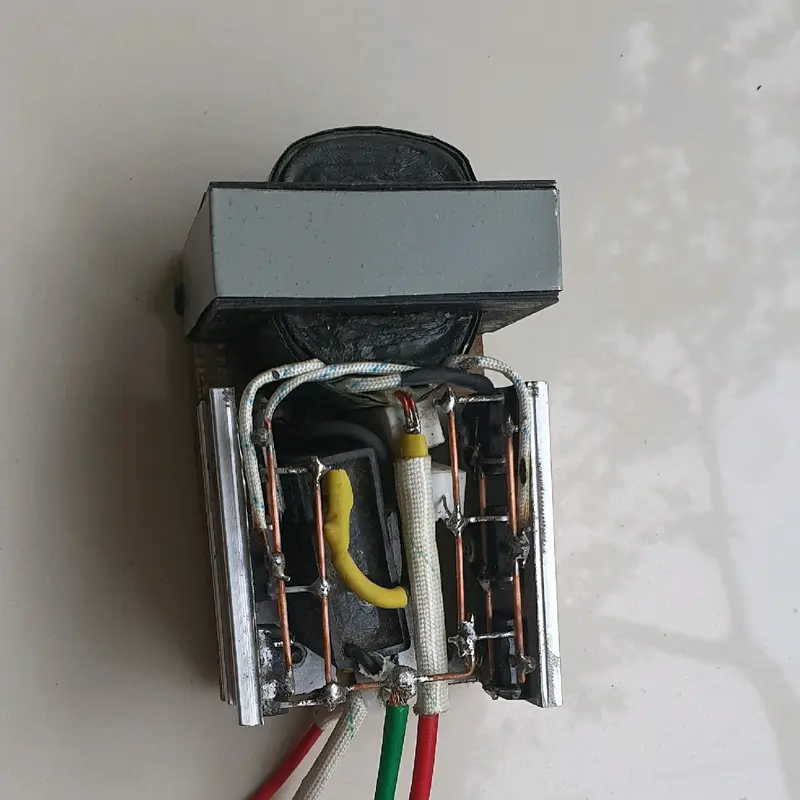 Kích cơ mini lóc lươn nhẹ bình chạy 6 sò D718 - Kích cơ mini gọn nhẹ lóc lươn 0