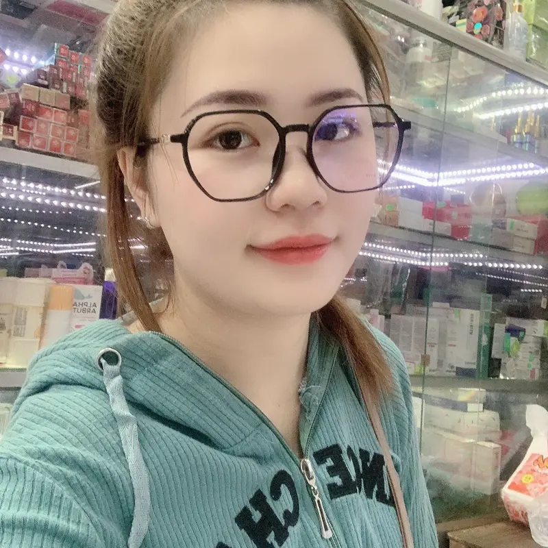 Kính đa giác dẻo  D1 nam nữ ( tặng bao da+ khăn lau) 14cm 5