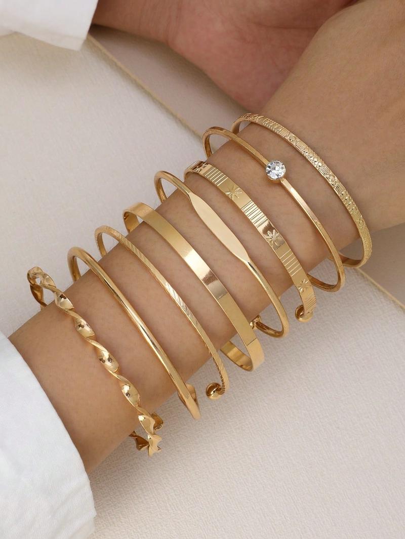 Product Introduction of 7pcs/Set European And American Style Bangle Set With Hammered, Arrow, Floral, Exaggerated Hexagram Design, Twist Open Bracelets Jewelry Gifts 18