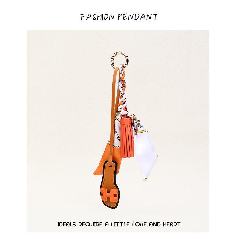 Bag Charm Tassel Scraf dan H Shoes Gantungan Tas Wanita Aksesoris Tas Dekoratif Tassel