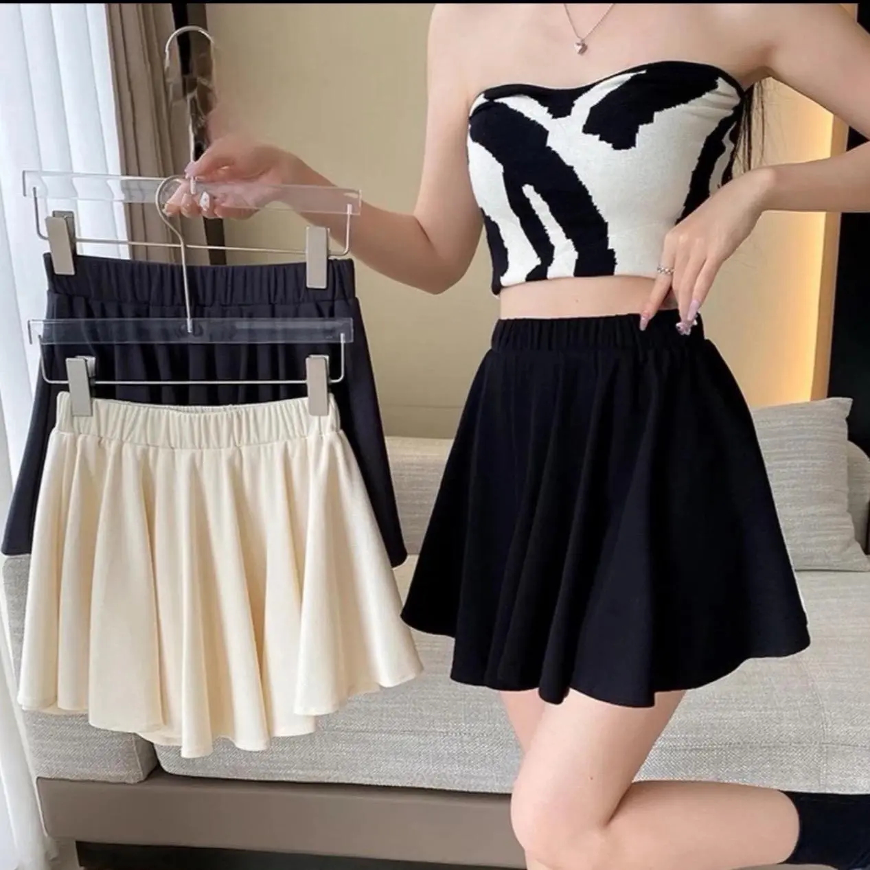 ￼Chân váy nữ dáng ngắn, váy nữ xoè có quần trong vải cotton dày mịn