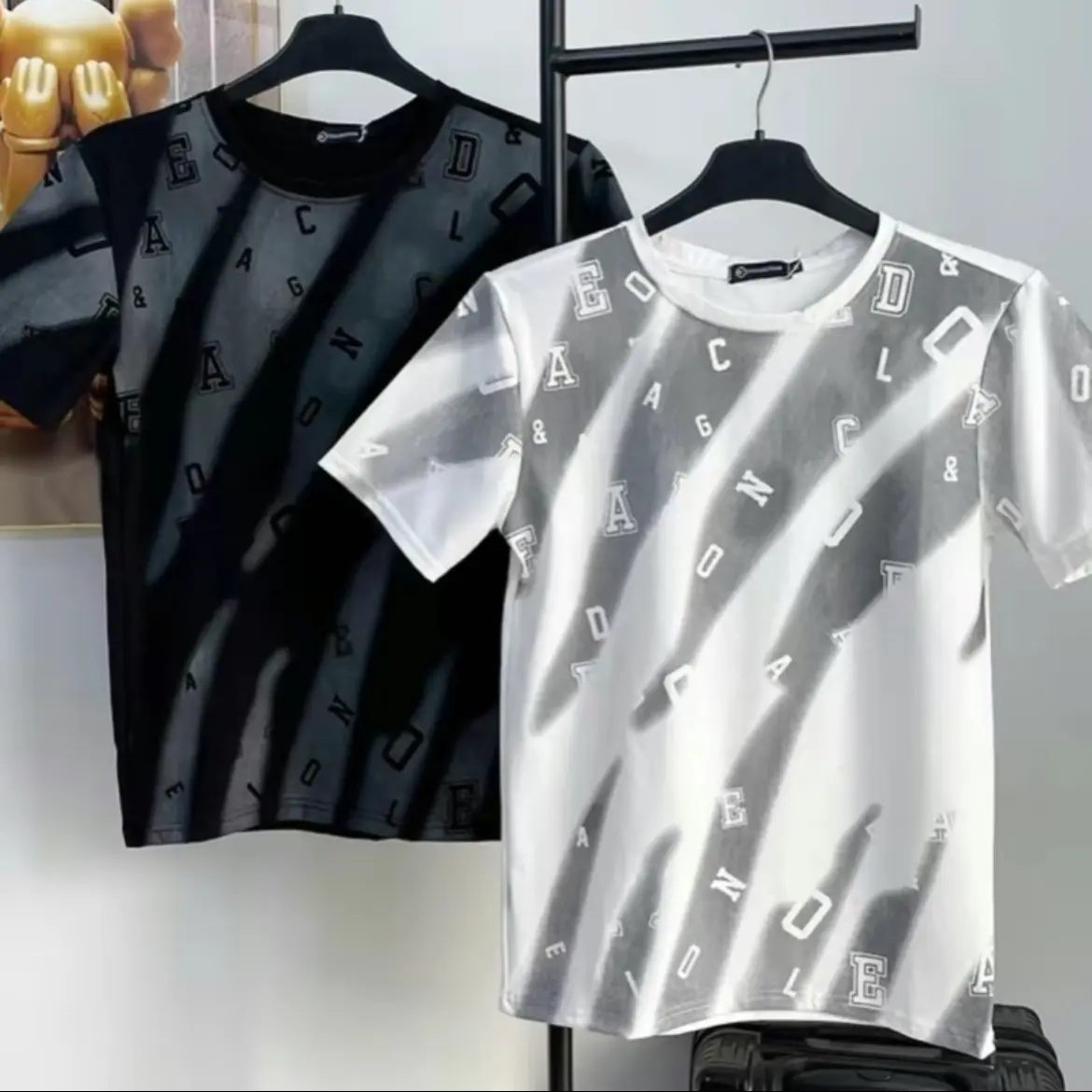 Áo thun cổ tròn Top menswear Unisex chữ loang 2 màu