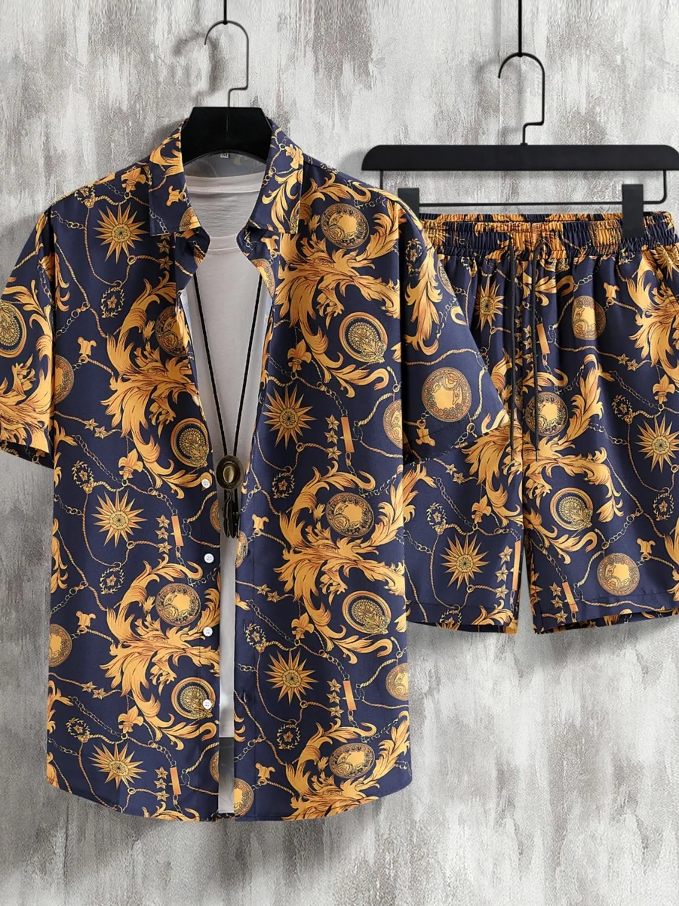 Men's Chain Print Shirt & Shorts Set, Regular Fit Casual Short Sleeve Collared Top & Shorts, Men's Summer Clothes for Beach Vacation