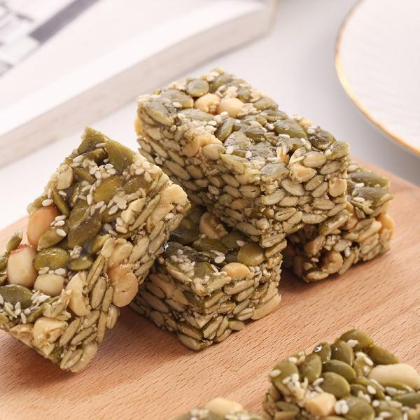 Product Introduction of Pumpkin Seeds Flaky Pastry Sichuan Specialty Food Nut Snack Nutrition Breakfast Food Snack Wholesale 0