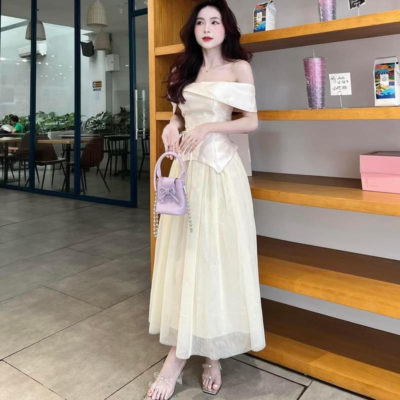 Sét đồ đi tiệc sang trọng S525 gồm áo trễ vai chất tafta kèm đệm mút vòng 1 và chân váy lưới xếp ly lót lụa đứng form xòe dài freesize KimHoa77 Nữ Kem Women Dress Voan