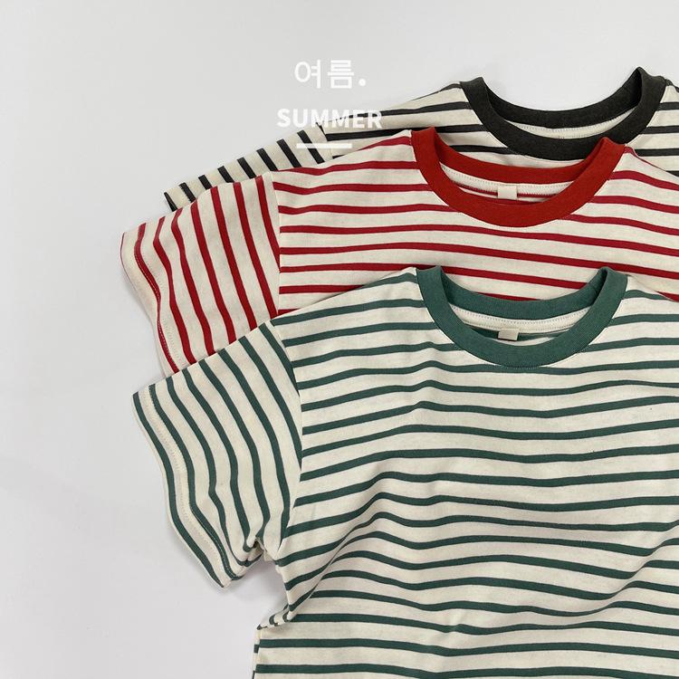 Product Introduction of Áo Thun Trẻ Em, Ngầu Và Thoáng Khí, Sọc, Phong Cách Hàn Quốc, ngắn Tay, Thích Hợp Cho Mùa Hè, Hàng Mới Về, Dành Cho Bé Trai Và Bé Gái, Dệt Kim, Thường Ngày, Sọc, Làm Bằng Bông, Thời Trang, Thanh Lịch Và Dễ Phối Đồ 24