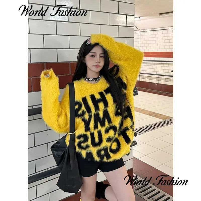 Áo Thun Nữ, Worldfashion, Dáng Rộng Vừa Vặn, Dệt Kim Mềm, In Chữ Và Hoa Cổ Điển Mới, Thích Hợp Cho Mùa Thu Và Mùa Đông, 20241010