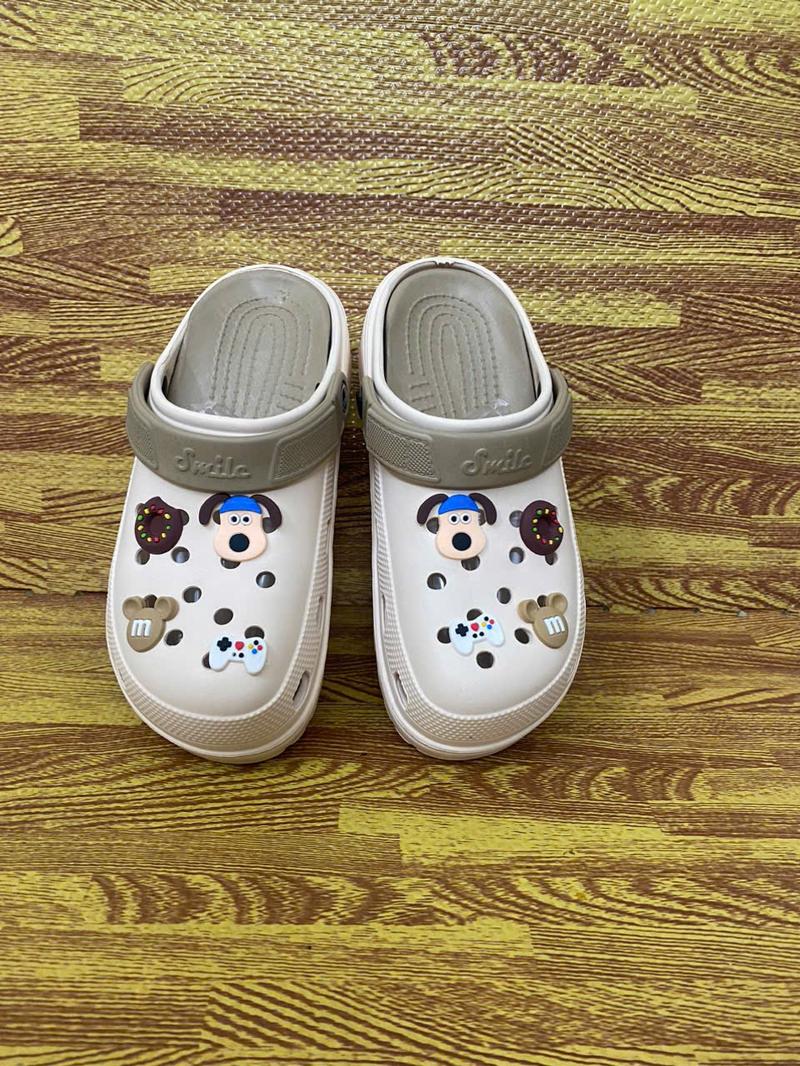 Product Introduction of Dép  nữ, giầy sục  độn đế 5cm có quai hậu chất liệu EVA có stiker cực dễ thương êm thoải mái depnuhottrend  2023 Cao Su DéP caosueva dép  bánh dép  sandal sandal  xé Đồng Jean 2