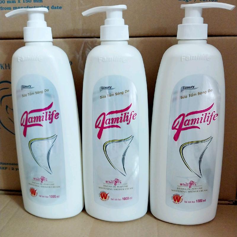 Sữa Tắm Cá Ngựa Familife 1000ml