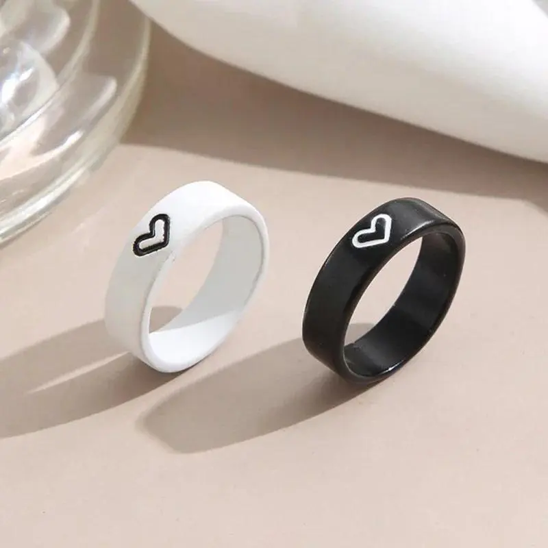 Nhẫn Đựng Đồ Cặp Đôi Kỷ Niệm Thiết Kế Trái Tim Phù Hợp, Hình Dạng Hình Trái Tim, Dành Cho Phụ Nữ Và Nam Giới, Thích Hợp Cho Ngày Lễ Tình Nhân, Bộ Quà Tặng Trang Sức Thẩm Mỹ, Có Sẵn Trong 1 / 2 Chiếc, Ins Internet Người Nổi Tiếng