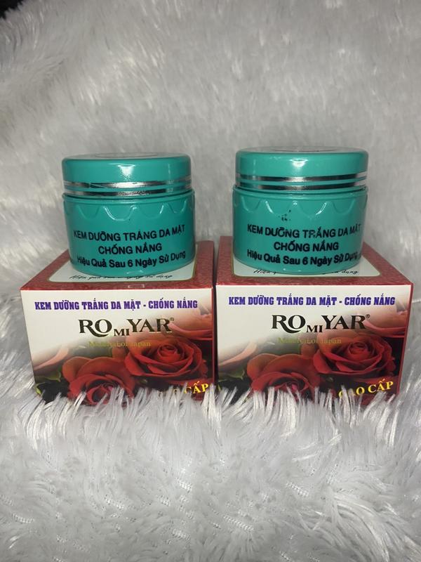 Kem Dưỡng Da Mặt-Chống Nắng Spf 45+ Romiyar  15G 3