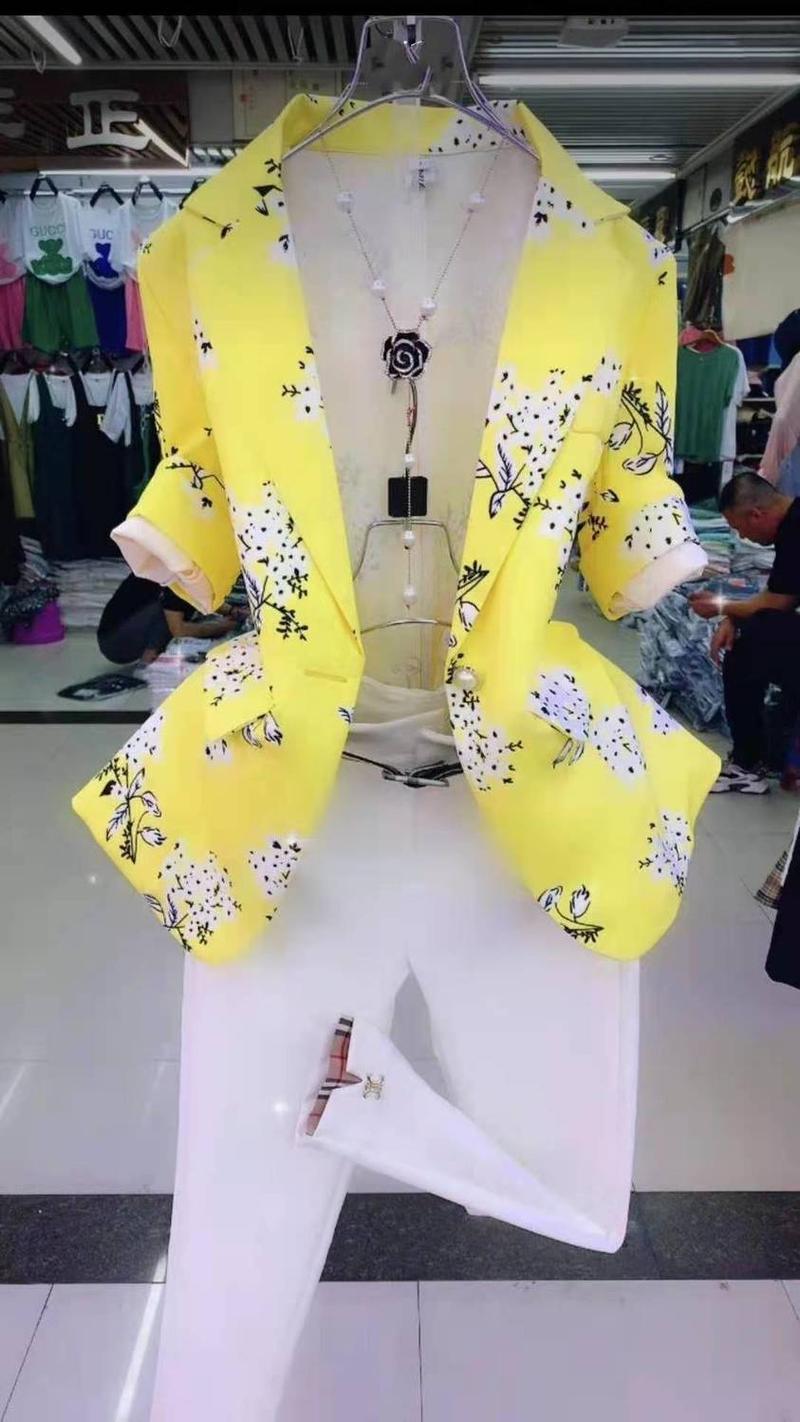Product Introduction of Áo Khoác Vest Nữ, Họa Tiết Kẻ Sọc Mỏng, Dáng Ôm, Thanh Lịch, Phong Cách Anh Quốc, Dễ Phối Đồ Thích Hợp Cho Mùa Xuân Và Mùa Thu, Thời Trang, Xuân Hè 2024 17