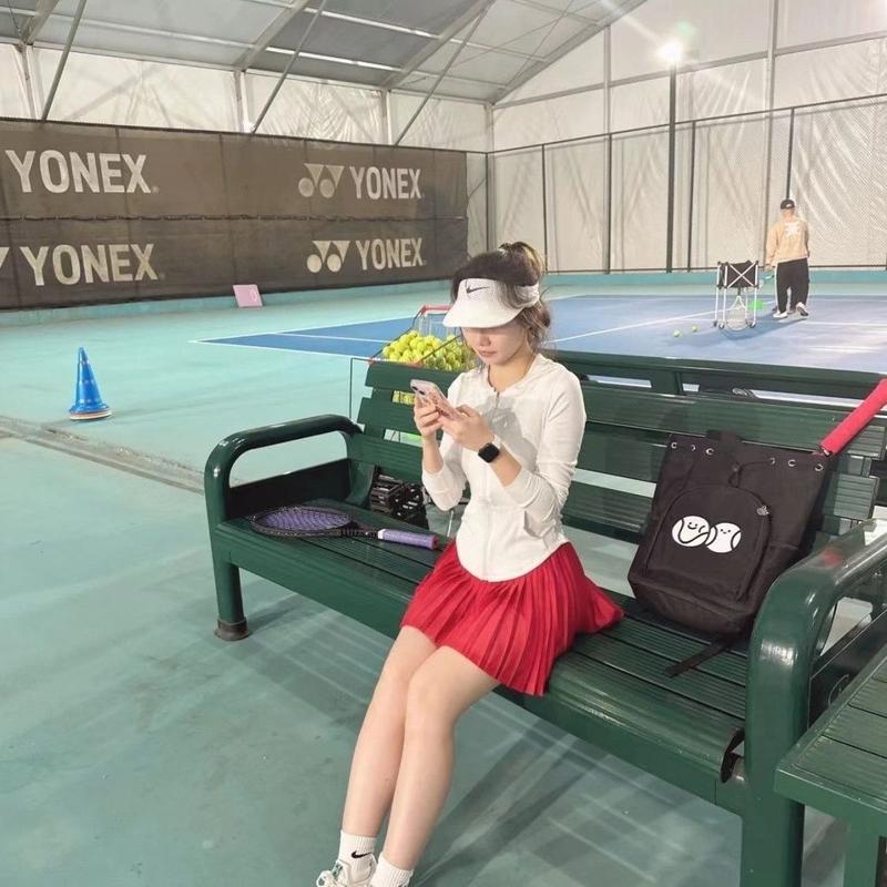 Product Introduction of Ba Lô Thể Thao Tennis Sữa, Ba Lô Đa Năng, Dành Cho Nam Và Nữ, Dung Tích Lớn, Thích Hợp Cho Cầu Lông, Thể Dục, Ba Lô Người Lớn Và Trẻ Em, Phát Hành Năm 2024 11