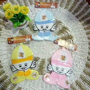 Lusiana topi set + kaos kaki