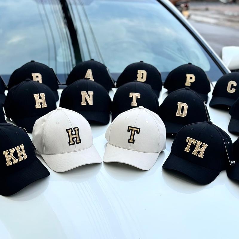 Mũ Lưỡi Trai Đen Cao cấp Thêu Logo 24 chữ cái bằng chỉ kim tuyến Nón kết kaki korea 2025 khoá không rỉ hot trend chống nắng nóng Cap Cotton Hat