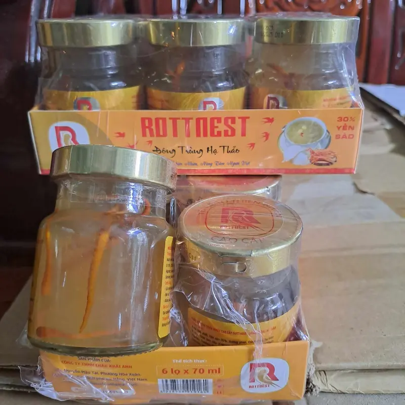 SET 10 HỦ 30% YẾN SÀO ĐÔNG TRÙNG HẠ THẢO dành cho người lớn-Rottnest 1
