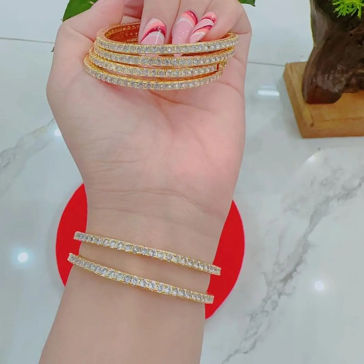 Vòng tay chạm đa cao cấp ( Phụ nữ)