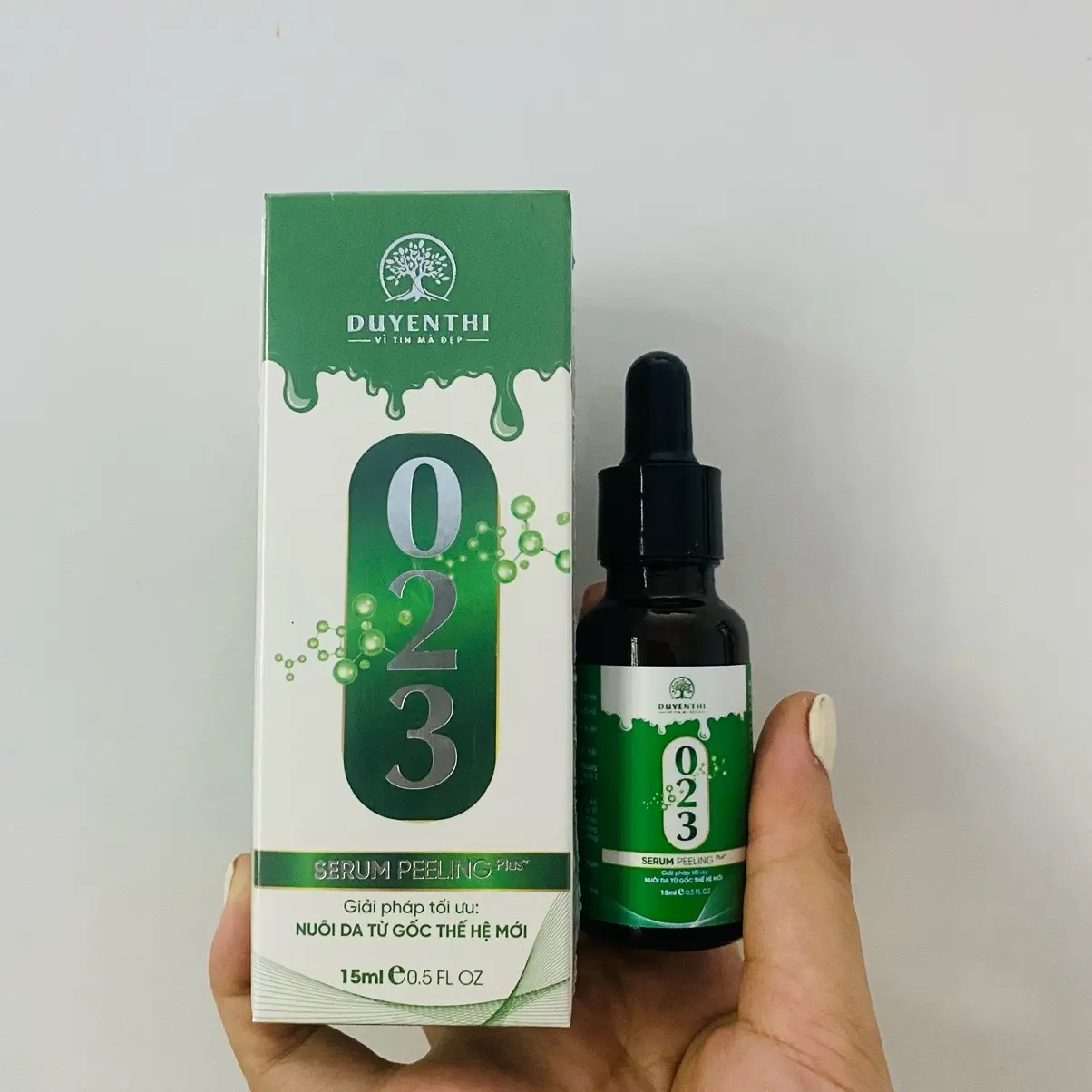 ￼023 Duyên Thị Bách Y Sâm Chai Nhỏ 15ml - Serum Peeling Nuôi Da Từ Gốc Thế Hệ Mới