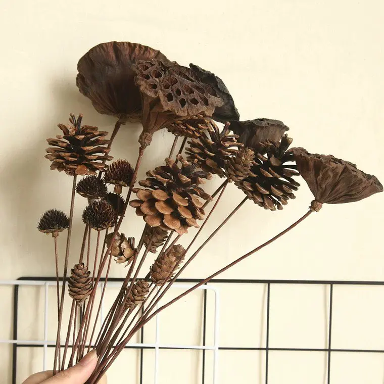 [CHRISTMAS CRAZY SALES] READY STOCK Artificial Flower Dry Pine Cone Home Decoration Flower