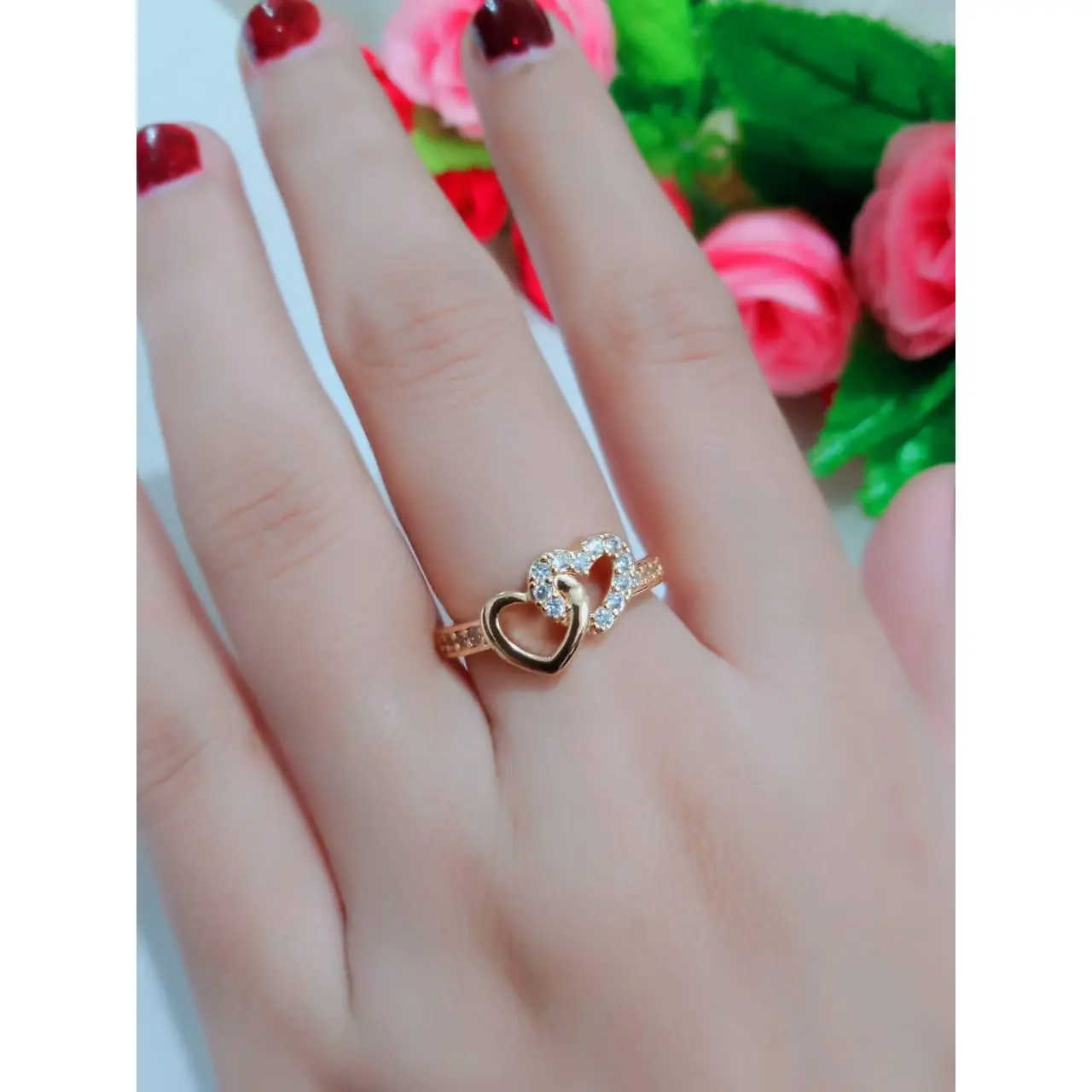 PERHIASAN WANITA CINCIN TITANIUM MOTIF LOVE GANDENG PERMATA CANTIK ANTI LUNTUR/KARAT