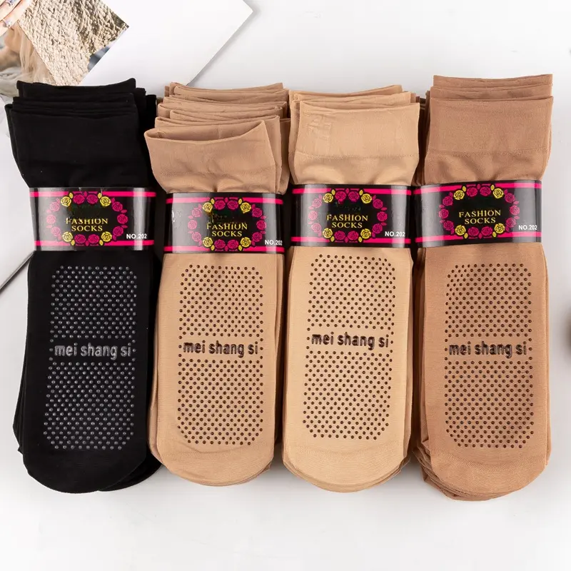 Thickened Velvet Dotted Short Stockings for Women Thin Spring and Autumn Non-slip Mid-tube Socks