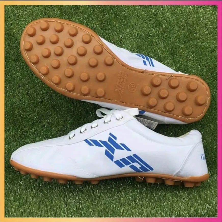 Giày đinh đá bóng XP  SIze 38-43 Thoáng khí Thoải mái Giày Đá Bóng Giày Thể Thao Sport