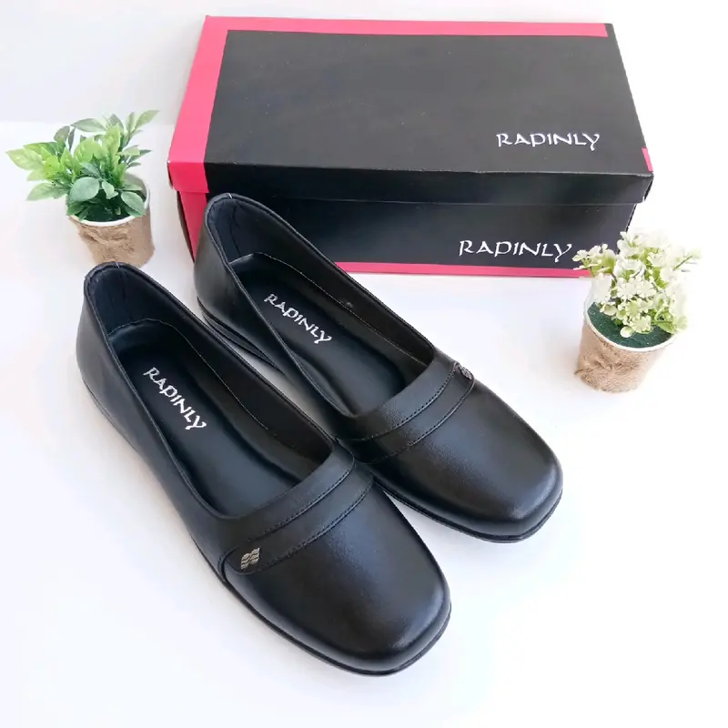 Sepatu Kerja Flat Wanita Kulit Asli Tanpa Hak Hitam Shoes 3
