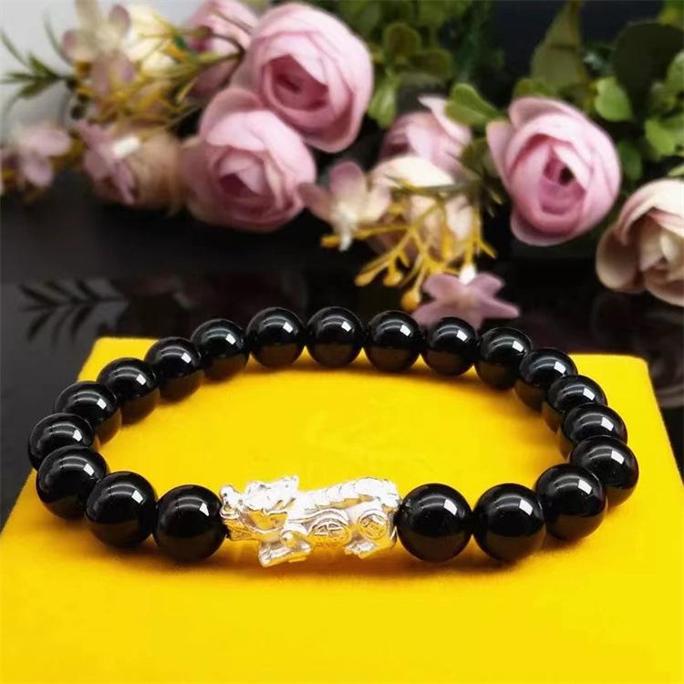 Product Introduction of Pure Silver Pi Xiu Bracelet Red Black Agate Bracelet Merchant Enterprise Company Gold Store Live Broadcast Activity Drainage Gift Wholesale 3
