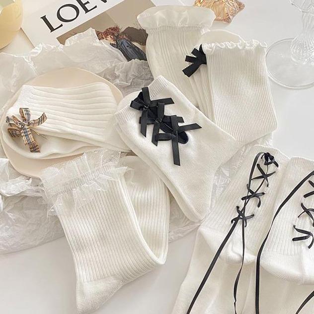 Tất vớ công chúa viền ren nhún trắng Hàn Quốc Krystore CB06