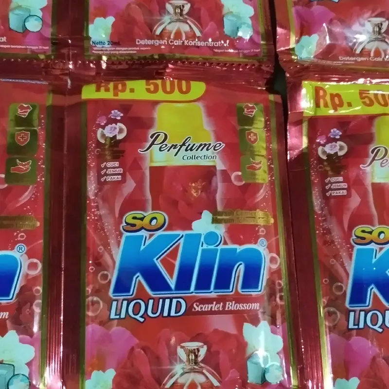 72 pcs Soklin liquid kemasan sachet Cair 3