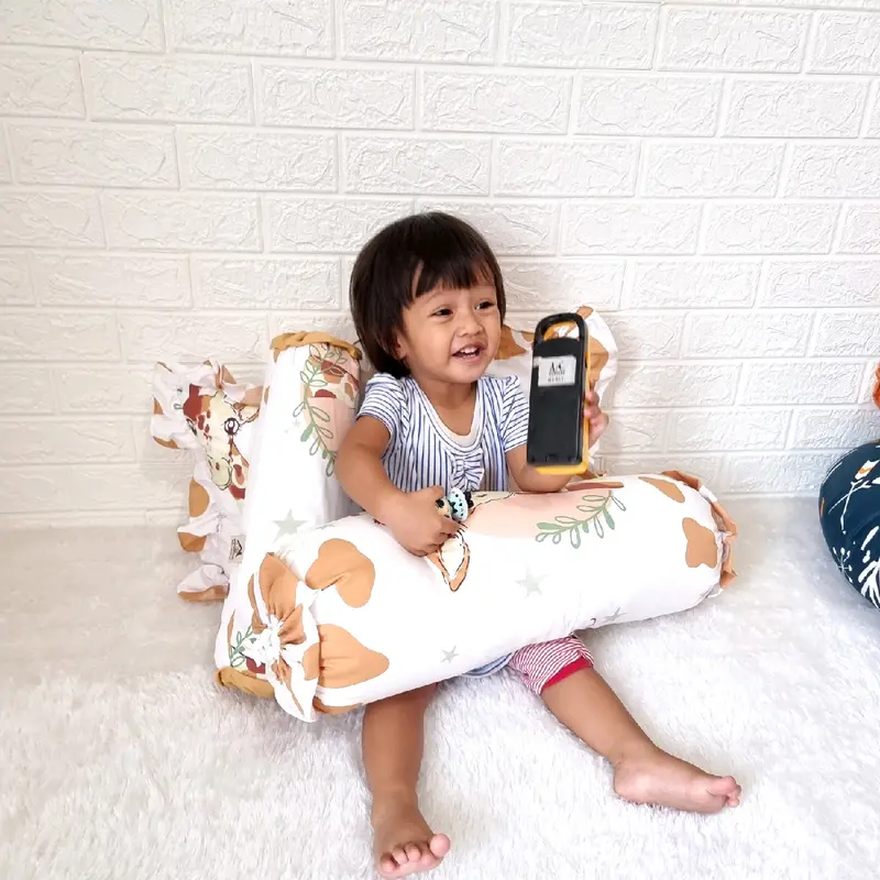 SLIDE 1. BANTAL BALITA (35*60cm) harga 60rb - GULING BALITA (30*65cm) harga 60rb. harga satuan. BANTAL IMUT. Motif Kartun Karakter. AYAY.HOMADE Kain Bed Katun 4