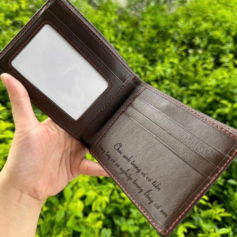 QUÀ TẶNG BẠN TRAI Ví Bóp Nam khắc tên da NAPPA cao cấp - Gói quà fullbox tặng bạn trai chồng bố siêu ý nghĩa - xMAS tet Wallet Chữ Nhật Kem