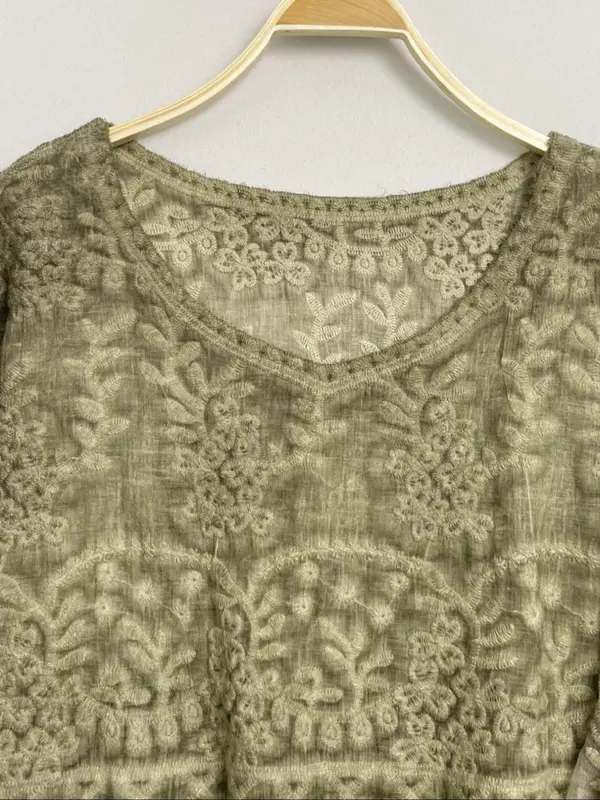 Women's Floral Embroidery Blouse, Boho Casual Flounce Sleeve Top for Summer, Ladies Clothes for Daily Wear 2