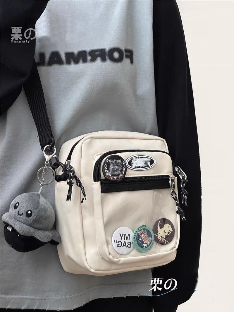 Product Introduction of Túi Đeo Chéo Nam, Thương Hiệu Hợp Xu Hướng Túi Đeo Vai, Phong Cách Instagram, Túi Nhỏ Thích Hợp Cho Nữ Sinh, Ba Lô, Thường Ngày Và Ngầu, Có Thể Mang Theo Điện Thoại Di Động, Năm 2024 Bag 0