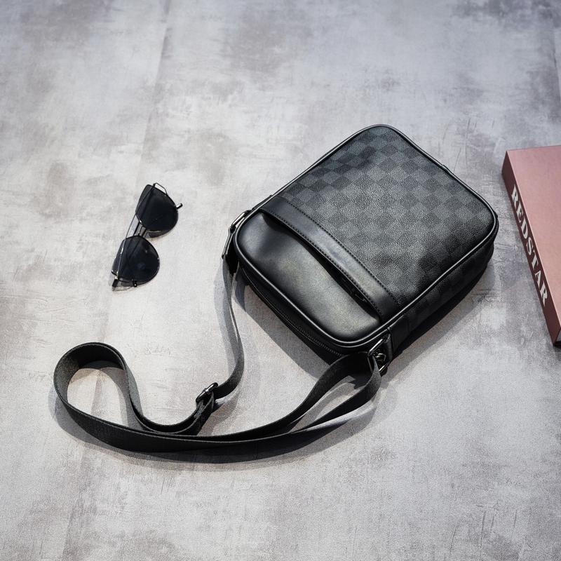 Product Introduction of Túi đeo chéo Học sinh caro cao cấp da loại 1 đẹp dẻo mịn F53 [Hình thật] Bag 29