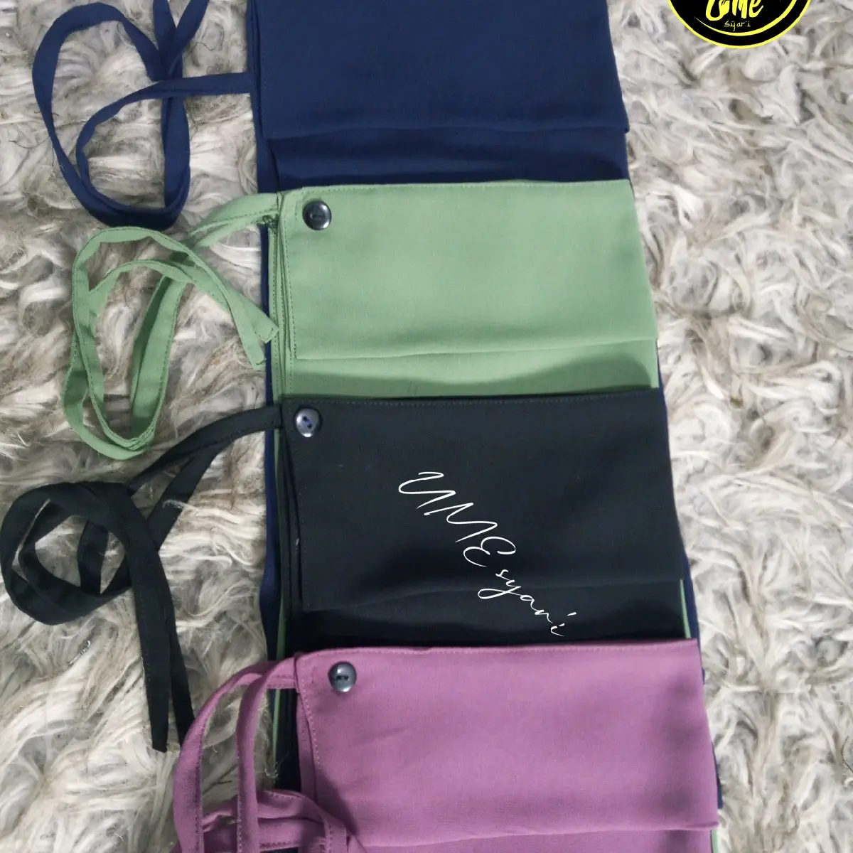cadar bandana poni kancing