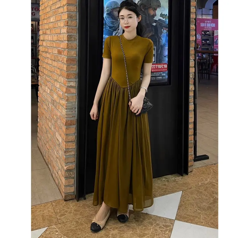 Váy xòe chất vải tơ mềm phối thun tăm lạnh co giãn cổ tròn tay ngắn dáng dài maxi vàng rêu độc đáo nhẹ nhàng 1