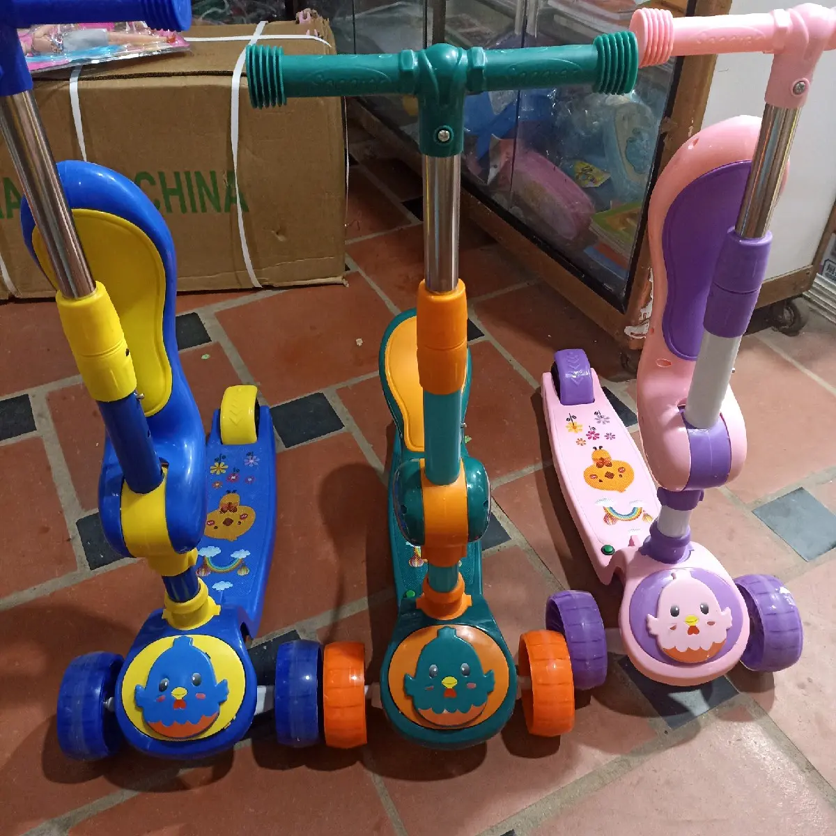 xe trượt scooter có ghế ngồi có đèn có nhạc gấp gọn khi mang theo